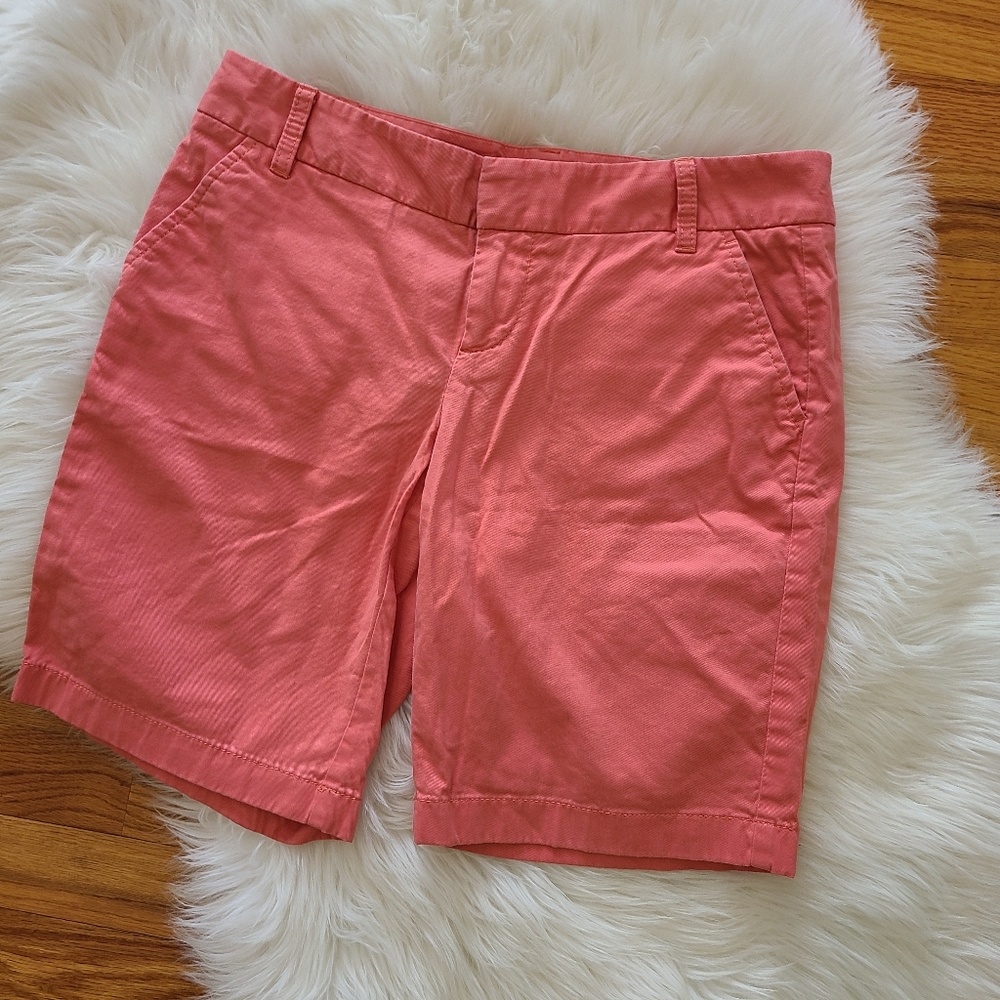 Caslon Shorts